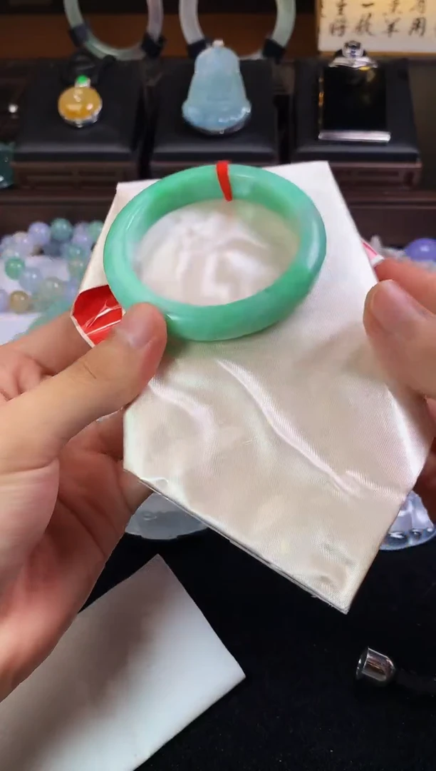 未镶嵌定制翡翠5034毛货不退不换 55-56圈