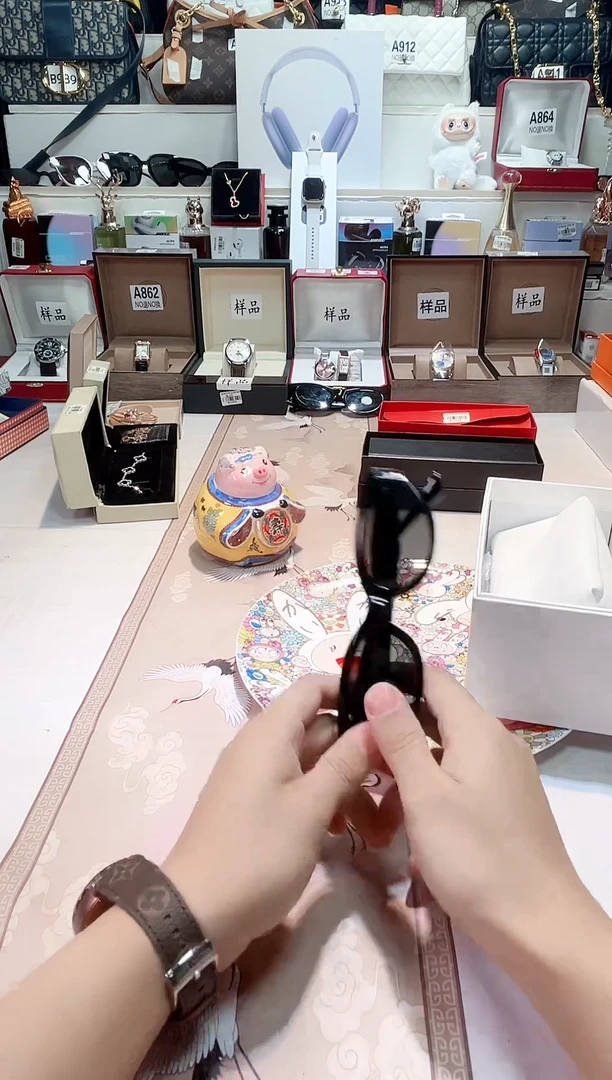 瓷片瓷器 库房到期 全部地板价@@1