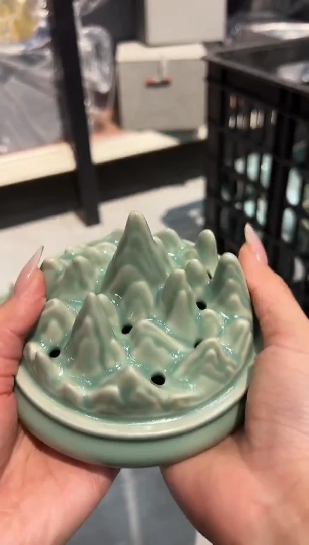 瓷片玉**光仿古翡翠绿博山炉一级