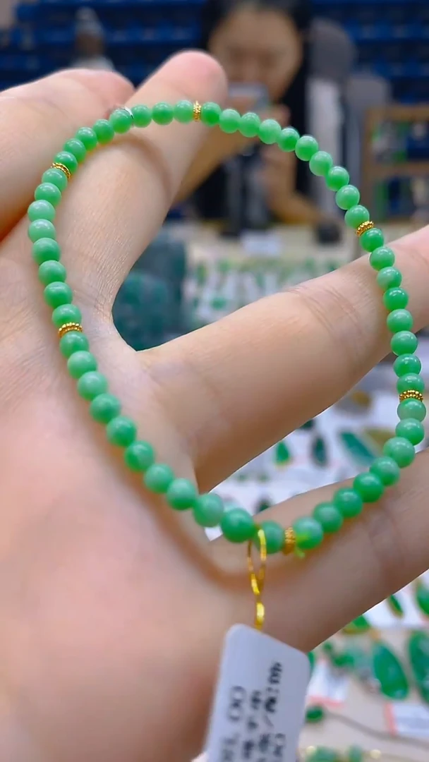 颈饰未镶嵌翡翠新号开播 全场乱卖