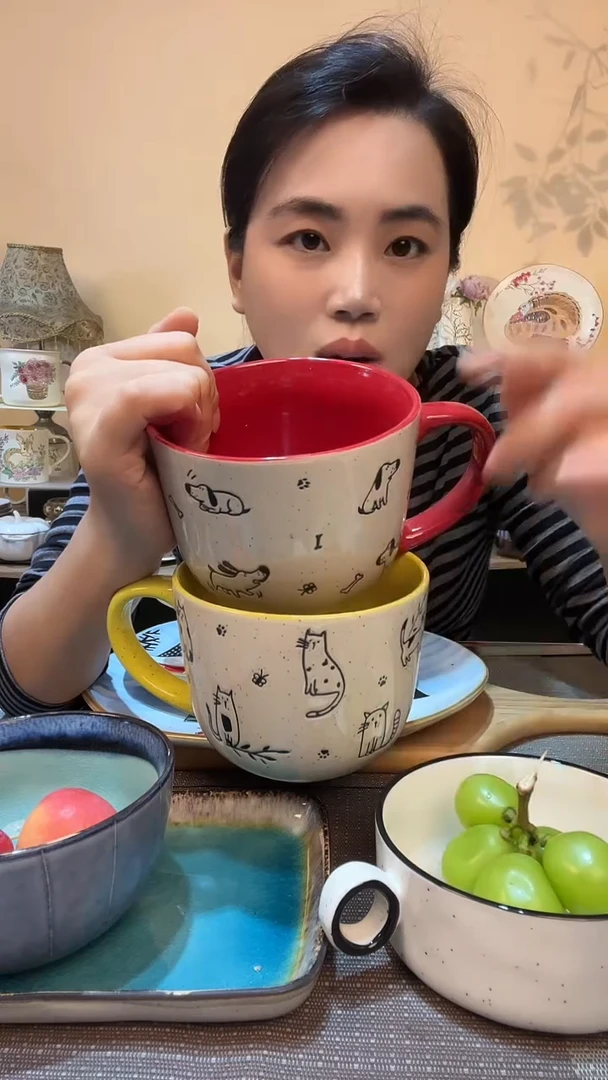 瓷片?****?2个早餐杯 微瑕介意勿拍