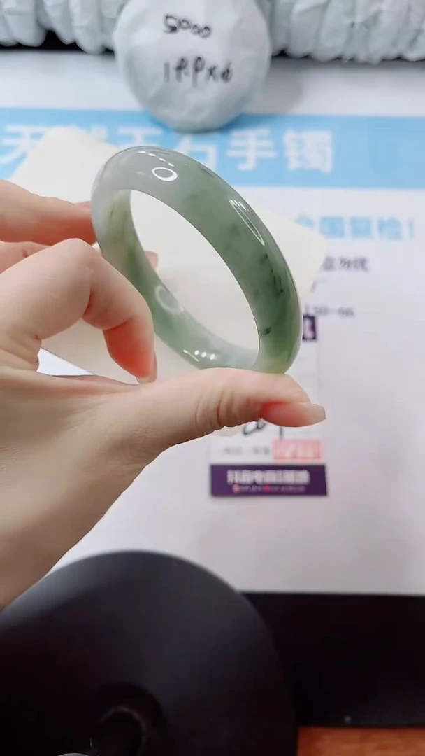 未镶嵌手镯石英质玉多样性发货L69