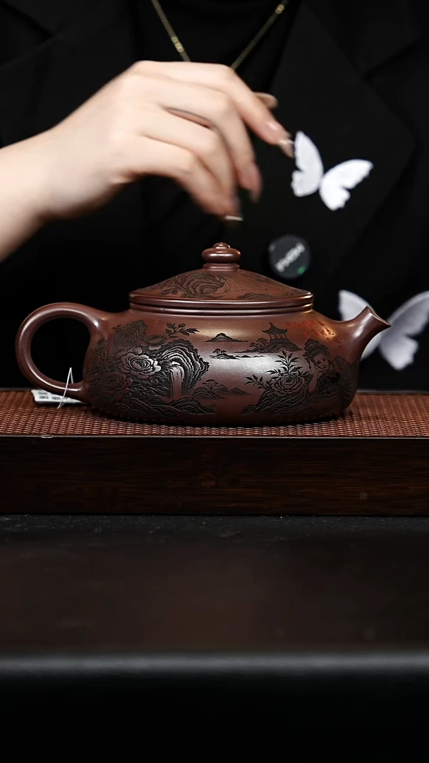 紫砂茶宠寒江石红