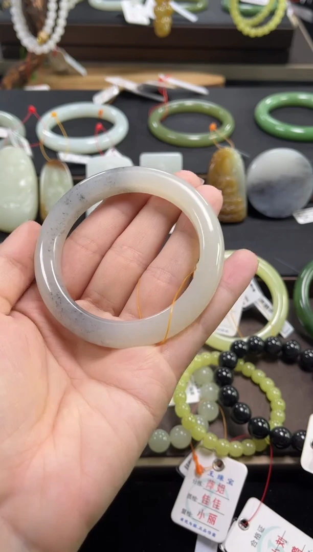 未镶嵌手镯和田玉新疆黑山 55+圈9015204