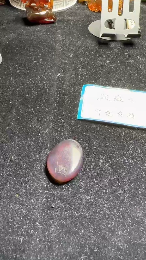 未镶嵌颈饰琥珀84795625