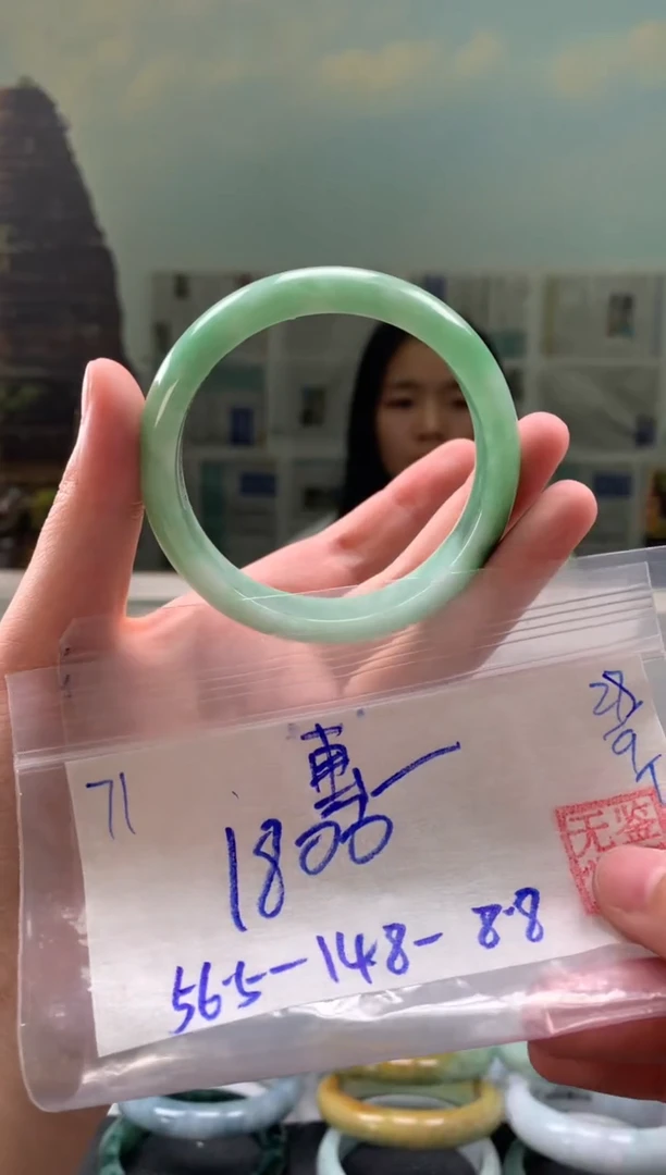 未镶嵌手镯翡翠惠*翡翠手镯 下单联系小耳机#71