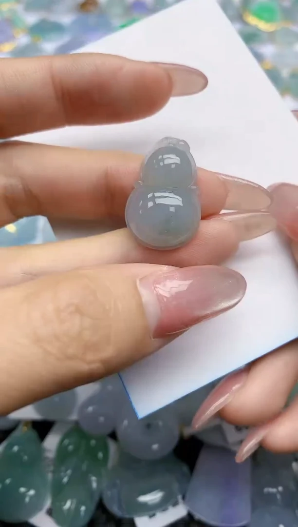 【闪购商品】翡翠挂件未镶嵌天然翡翠A货