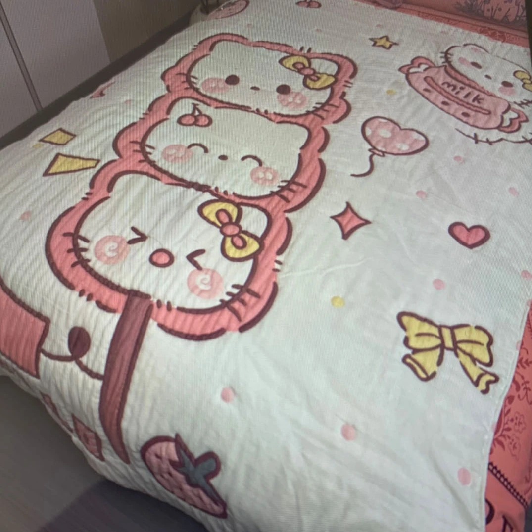 粉色卡通猫纯棉泡芙被