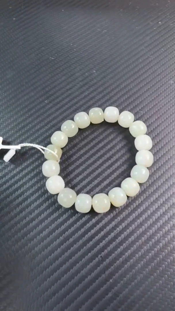 手串未镶嵌和田玉且末近矿微色差卡12老型手串