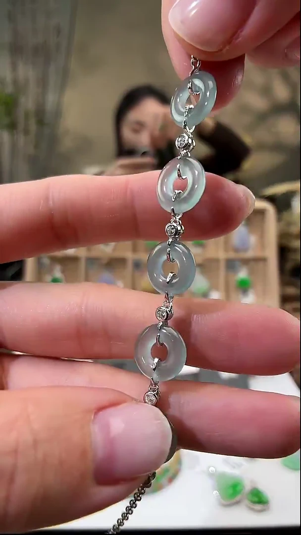 颈饰银S925镶嵌翡翠甜甜圈手链 多样性发其一