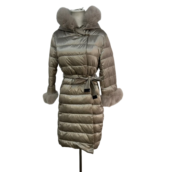 妃鱼/麦丝玛拉/尼龙/羽绒服/95新/琰一29