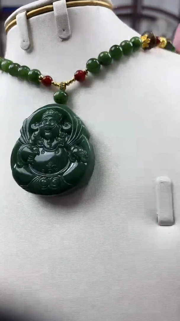 颈饰未镶嵌和田玉财神