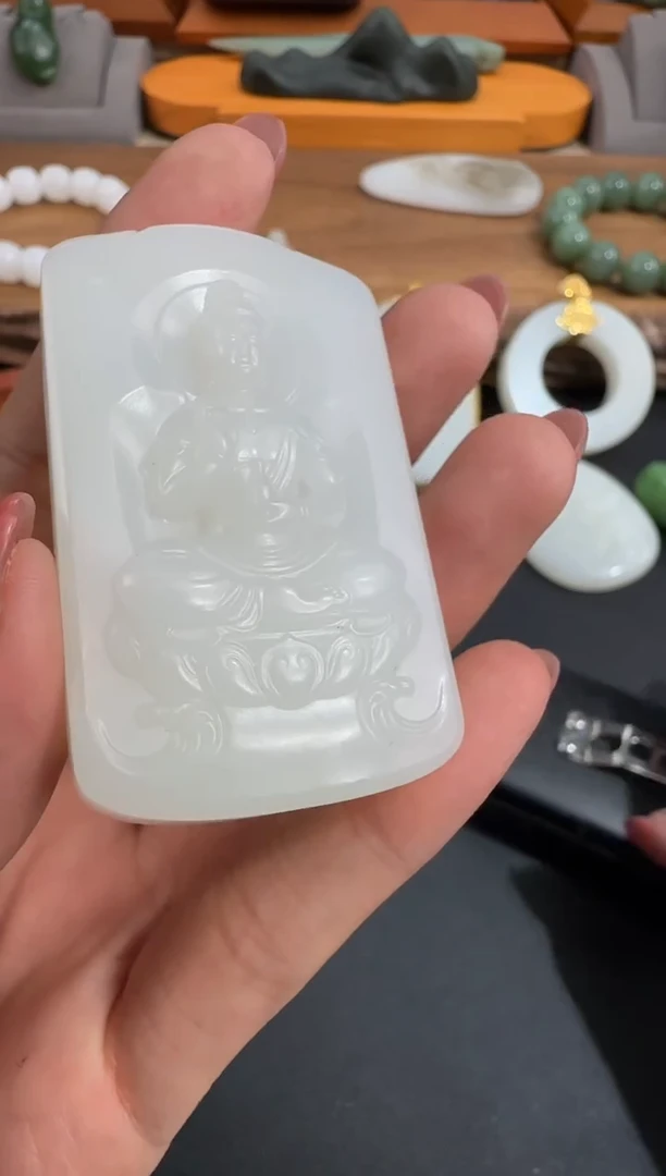 颈饰未镶嵌和田玉1