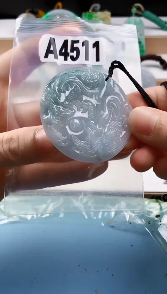 翡翠未镶嵌颈饰天然翡翠吊坠挂件