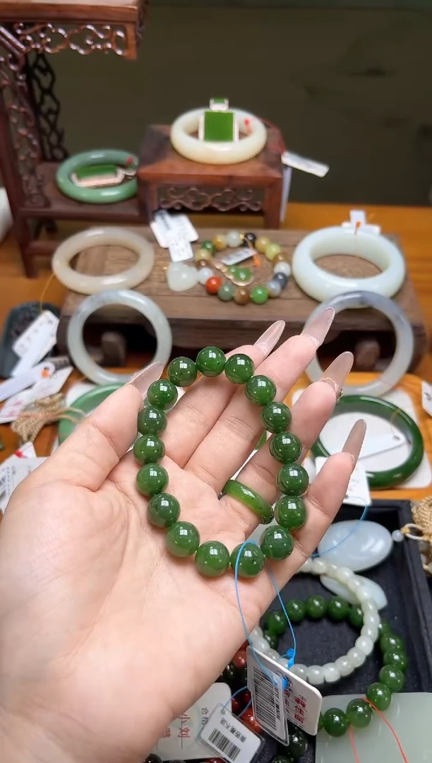 未镶嵌手串和田玉糊***狸卡12俄料碧玉 圆珠