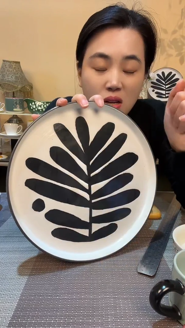 瓷片11英寸丢眼哦