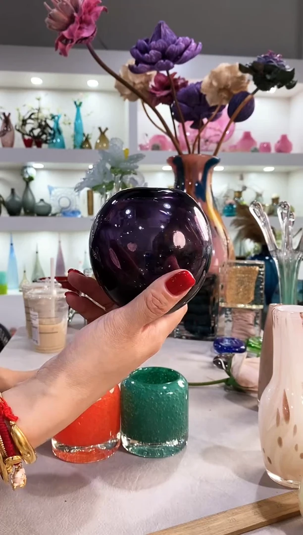 I**n慕忆家手作琉璃花瓶