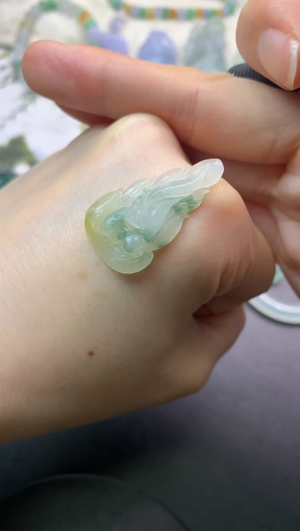 未镶嵌定制翡翠x****?毛货