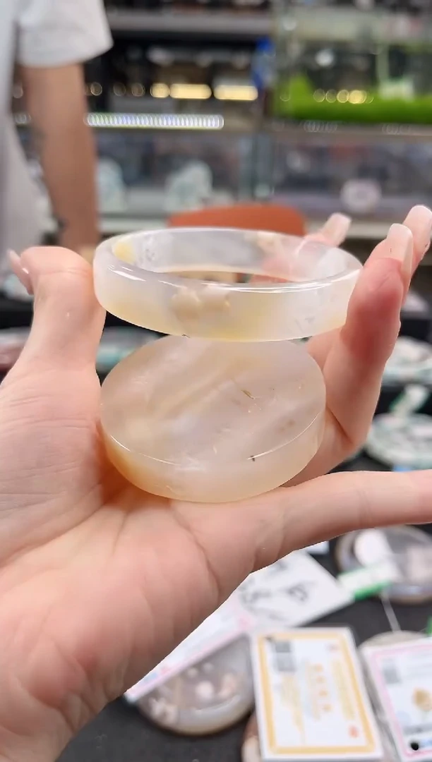 未镶嵌手镯石英质玉57圈口（赠品镯心）1624160