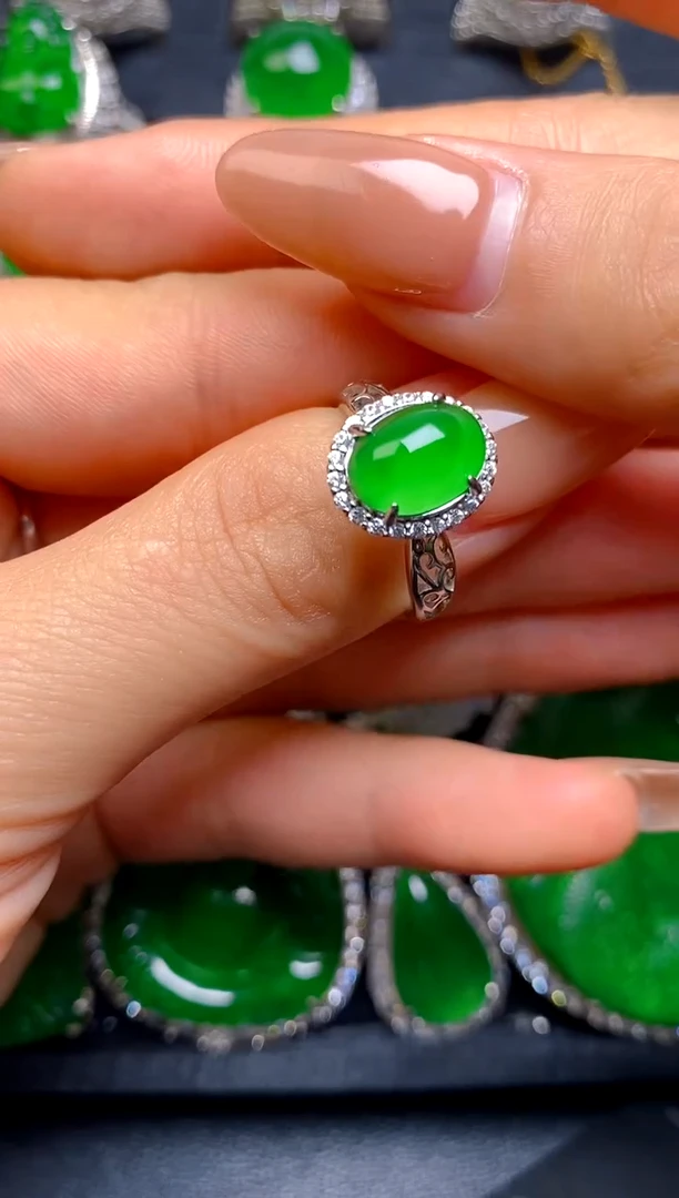 【闪购商品】翡翠戒指银S925镶嵌女戒