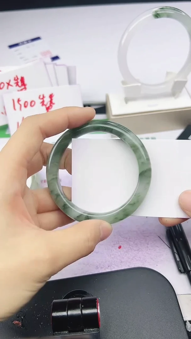 未镶嵌手镯石英质玉31-56/57