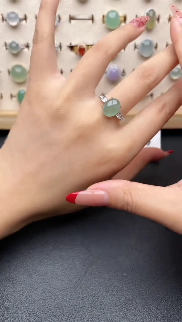 【闪购商品】翡翠戒指银S925镶嵌一物一证一礼盒