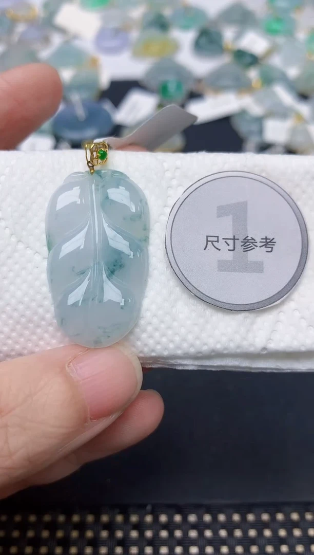 颈饰18K金镶嵌翡翠天然缅甸A货翡翠