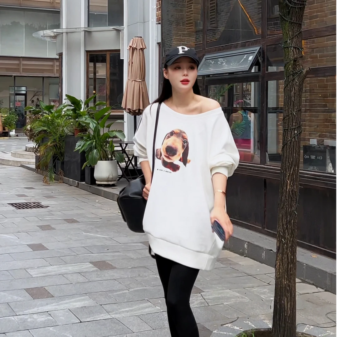 六六精选专柜品质【油画渐染】秋款时尚简约卡通大版斜肩卫衣