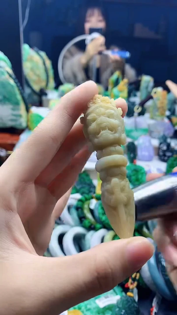 颈饰未镶嵌翡翠天然缅甸a货翡翠