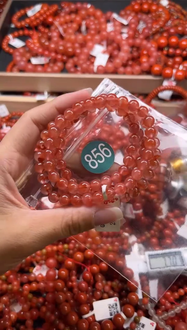 南红玛瑙未镶嵌珠宝奇石856-6