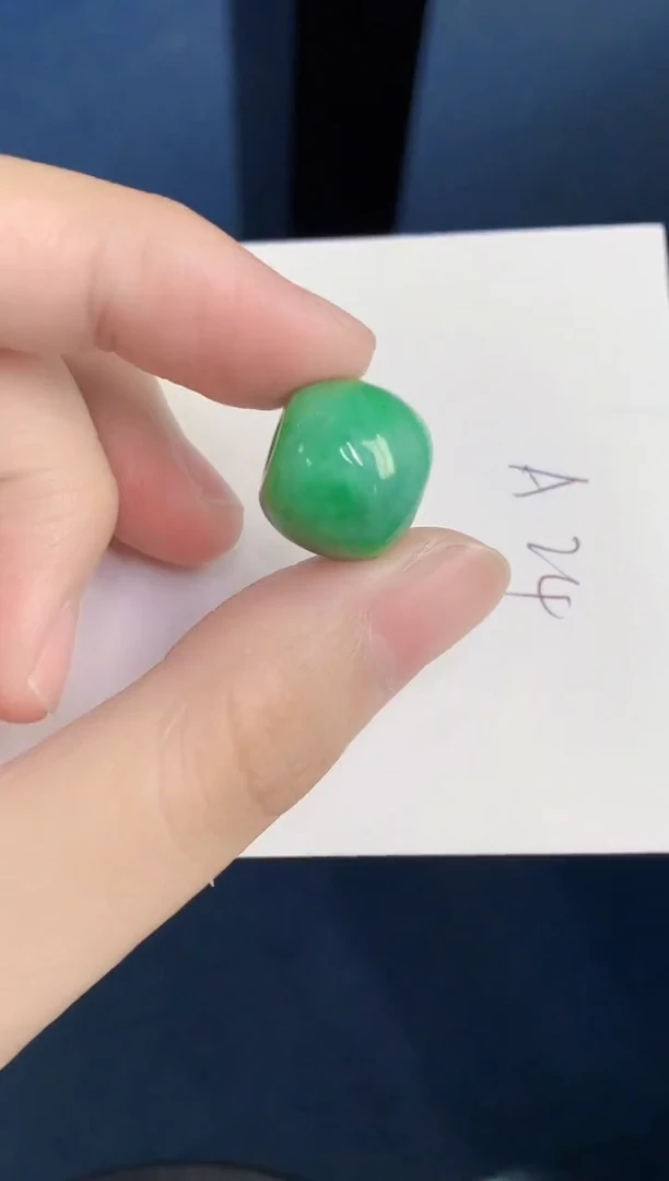 颈饰未镶嵌翡翠天然翡翠缅甸A货