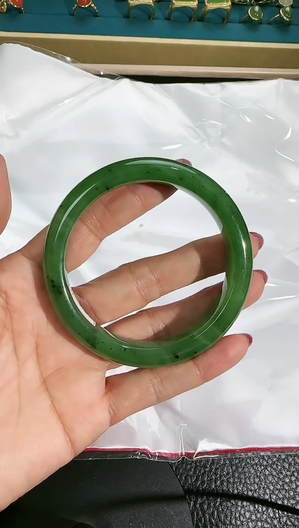 【闪购商品】和田玉手镯未镶嵌和田玉手镯60mm