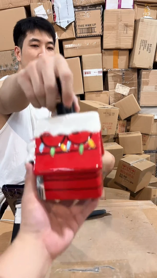 瓷片史努比房子按压瓶