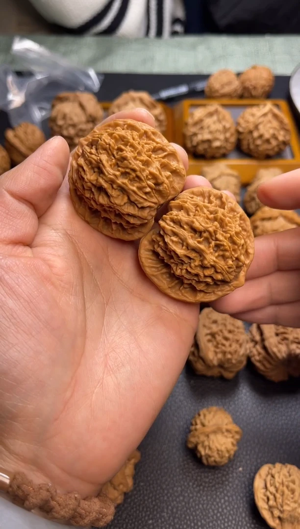 【闪购商品】桃核把件盘龙纹，45  孟