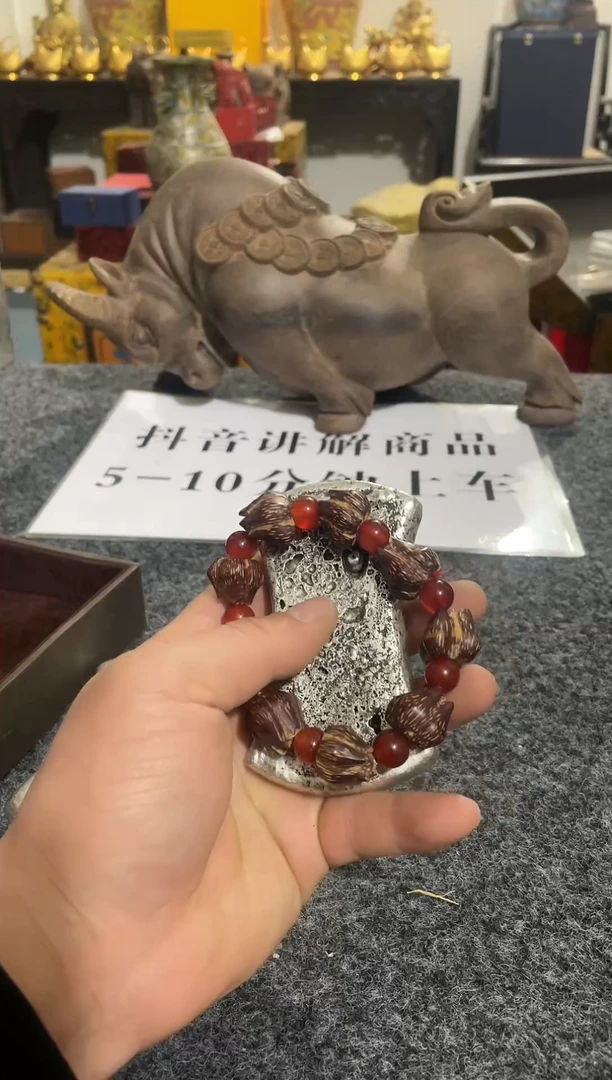 【闪购商品】滴血莲花菩提手串滴血莲花菩提