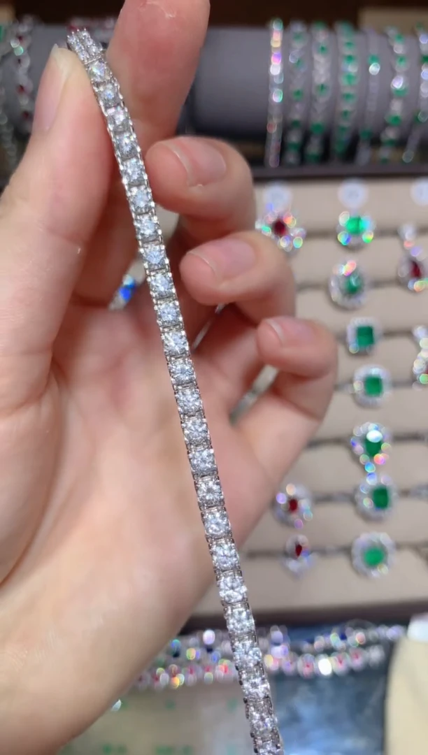 【闪购商品】钻石手链18K金镶嵌4.45CT