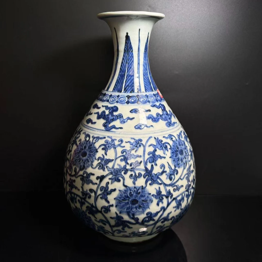 Lot49-青花玉壶春瓶明代年制款H:34cmD:16-BJ12090040001098