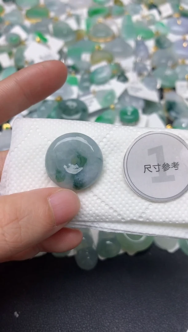 颈饰未镶嵌翡翠天然缅甸A货翡翠