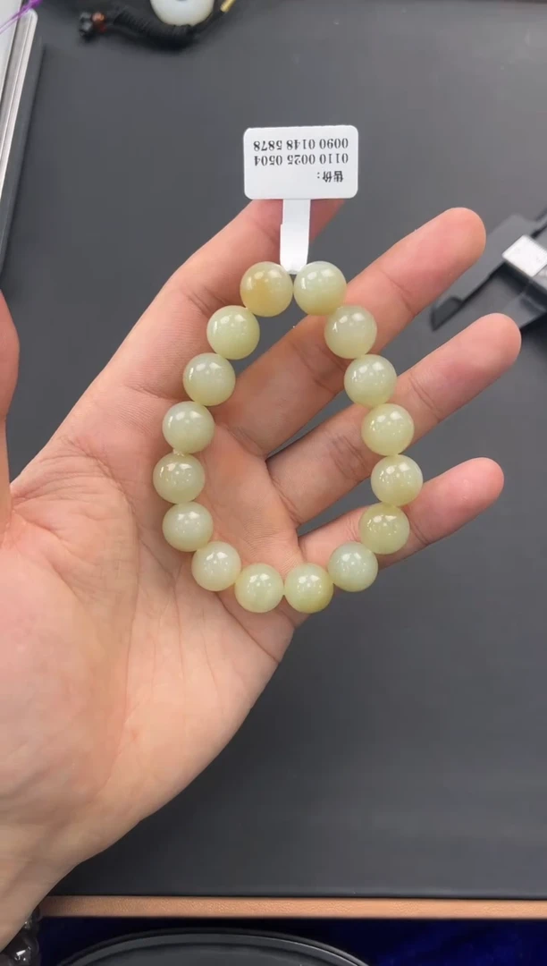 未镶嵌手串和田玉若羌李保国矿手串卡12微色差