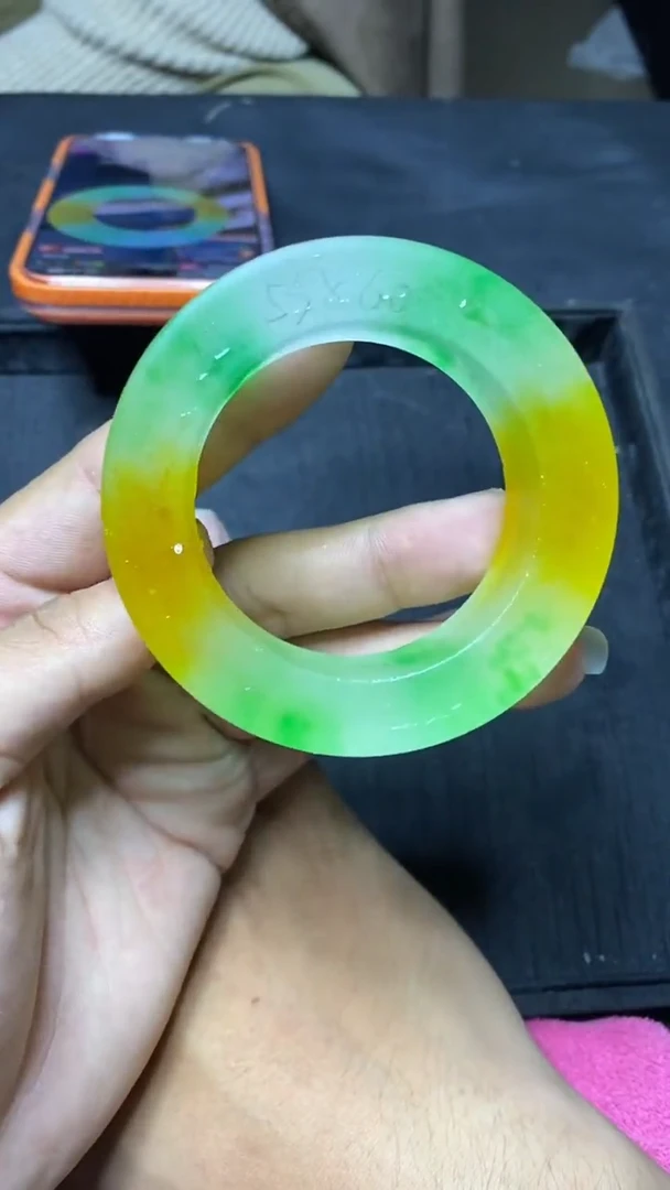 玉冰黄加绿手镯毛胚