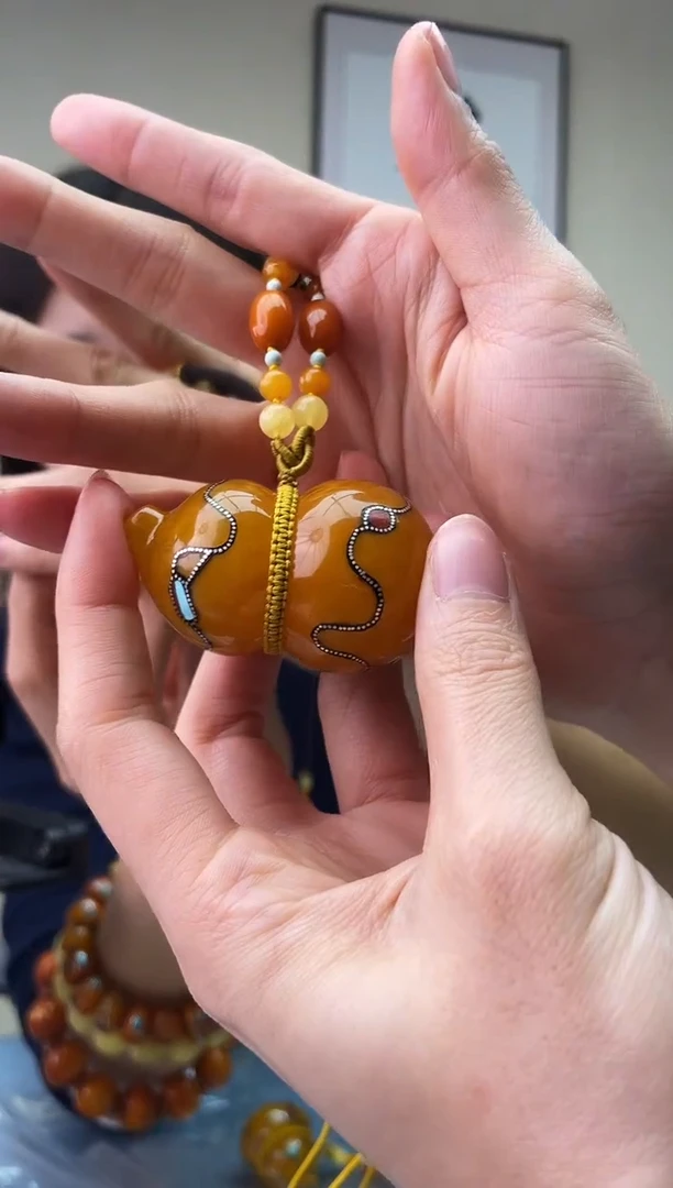 琥珀未镶嵌珠宝奇石T033假一罚十，多样性发一件