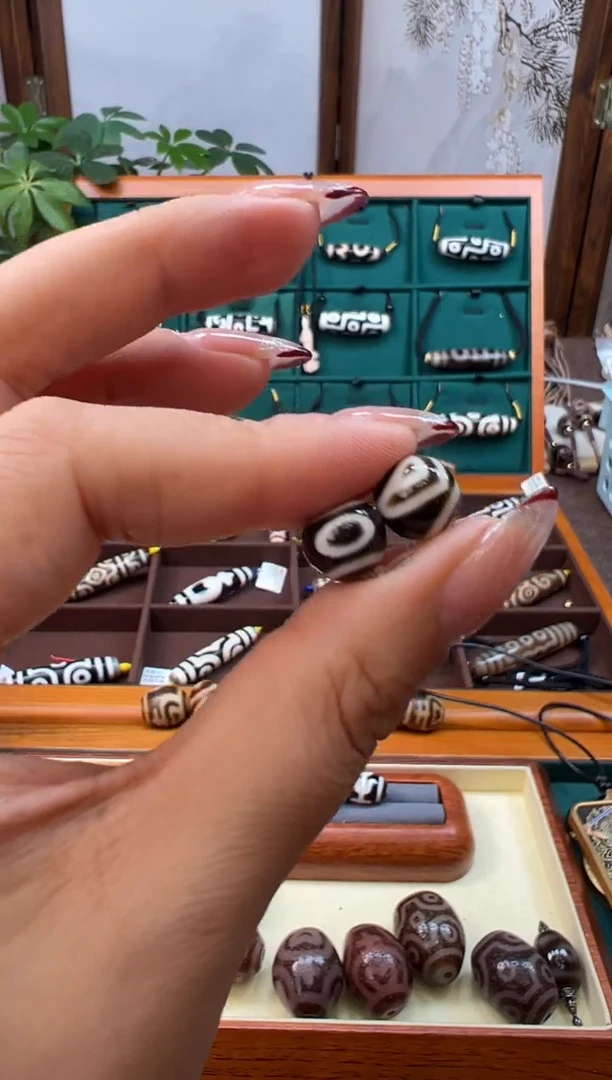 合金颈饰玛瑙/玉髓（覆膜）4.(随机发货微瑕)