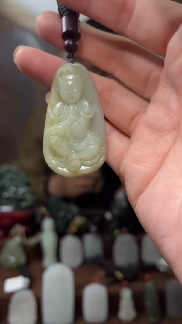 颈饰未镶嵌和田玉·
