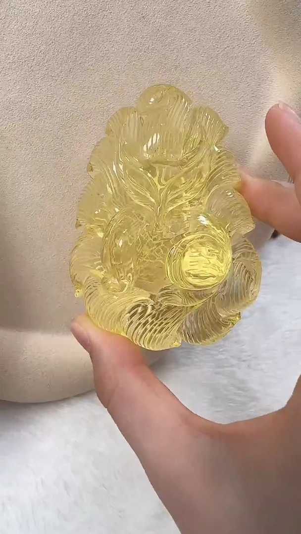 琥珀颈饰未镶嵌吊坠