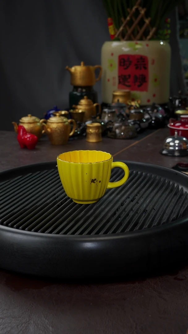 【闪购商品】杯【宜景窑帝王黄描金】筋纹马克