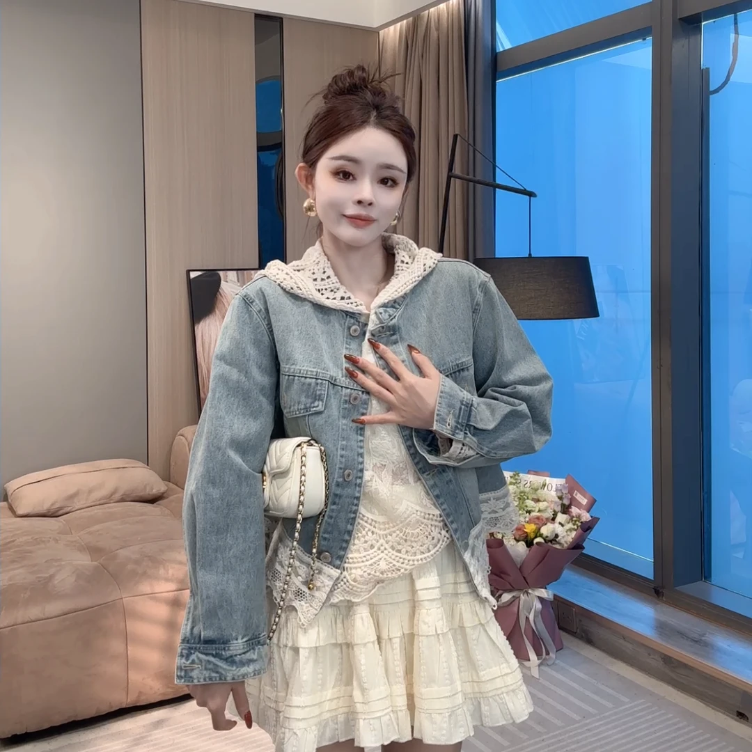 【晓溪服饰】春季新款时尚圆领拼接蕾丝韩版牛仔休闲百搭短外套6026