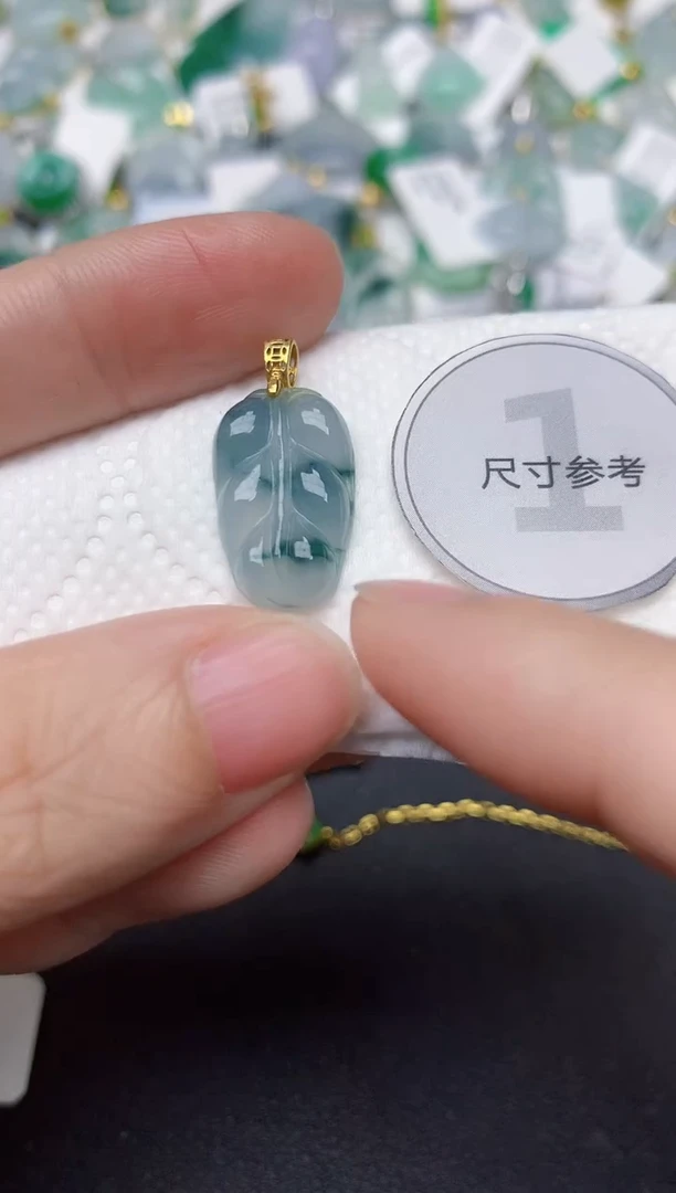 颈饰银S925镶嵌翡翠天然翡翠A货