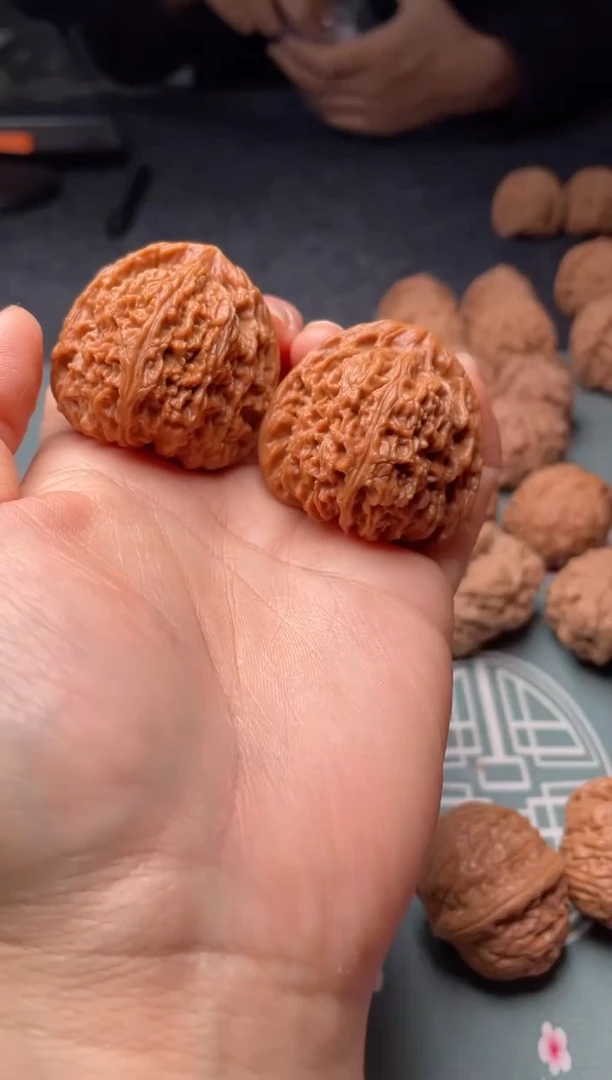 把件文玩核桃w251  南疆石 40尺