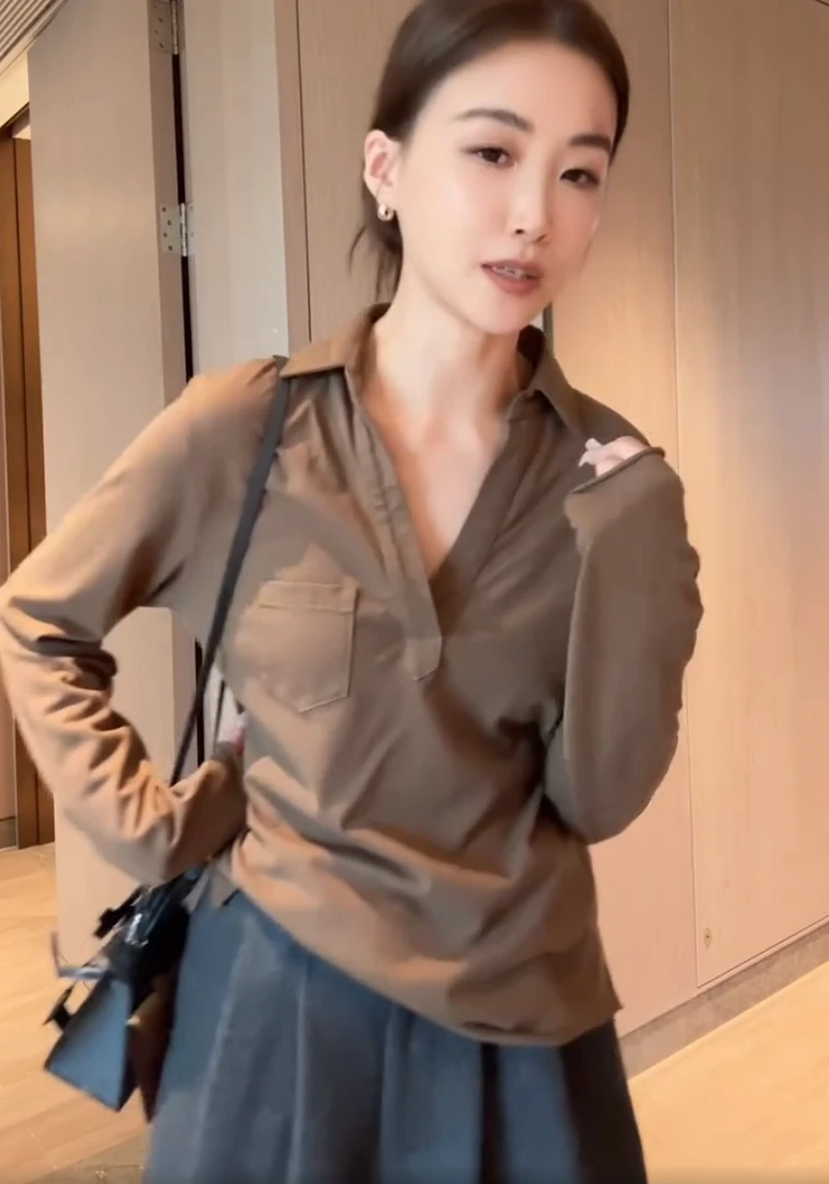 2025打底衫女内搭长袖T恤秋季新款正肩显瘦POLO领上衣口袋