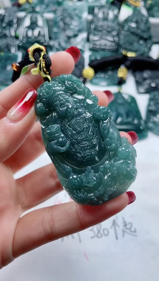 【闪购商品】翡翠颈饰未镶嵌